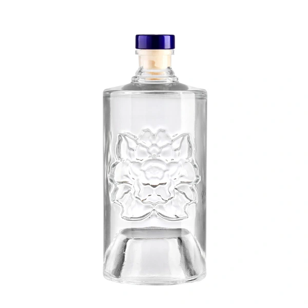 源头工厂定制500ml简约时尚玻璃酒瓶晶白料瓶身雕花洋酒瓶贸易透明果酒冰酒空瓶